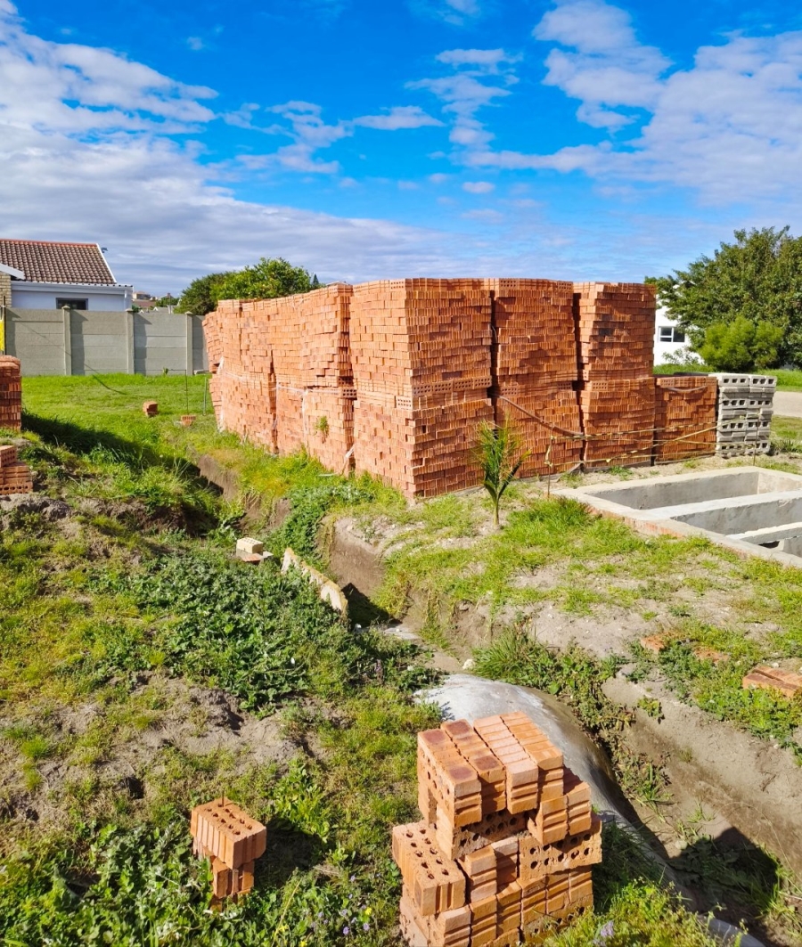 Commercial Property for Sale in Paradise Beach Eastern Cape
